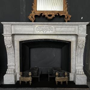 CHM918 - Cheminée en marbre blanc de Carrare, époque XIXe siècle